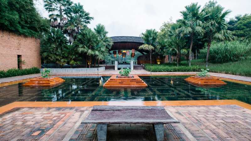 Designing a Landscape That Is Both Practical and Visually Stunnin